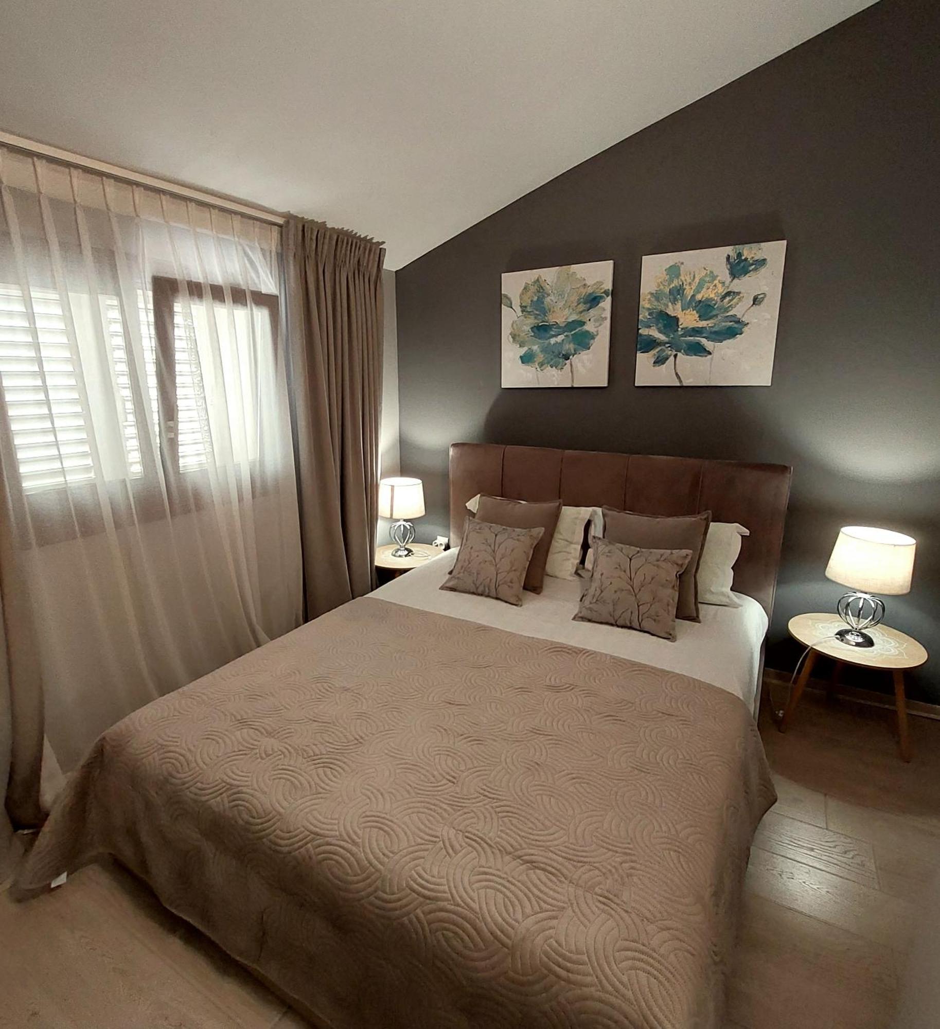 Apartaments Victoria Poreč Eksteriør bilde